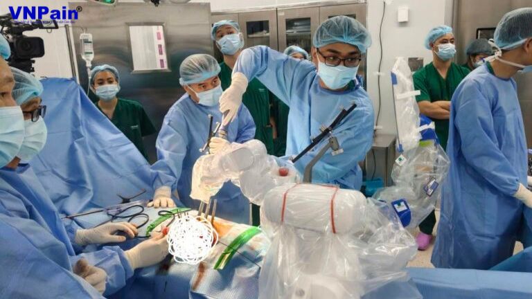 phẫu thuật cột sống thắt lưng