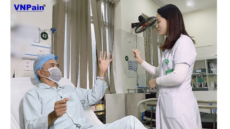  phẫu thuật cột sống