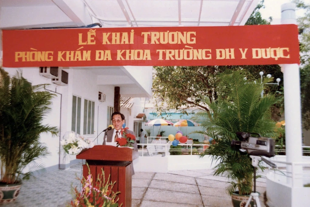 GS.TS.BS Nguyễn Đình Hối qua đời